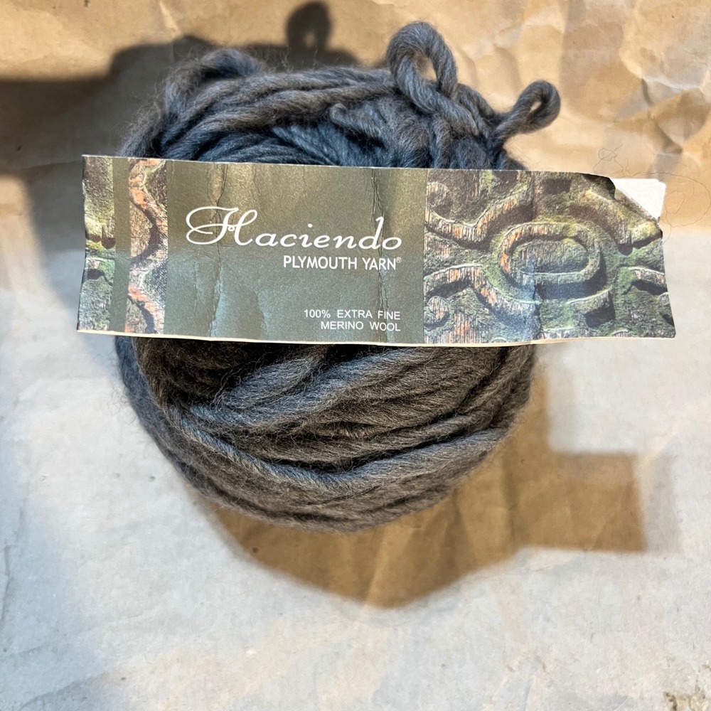 Plymouth Yarn 100g‎ Haciendo Extra Fine Merino Wool Charcoal Grey 105 Bulk